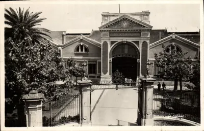 Entrada dos Éts Byrrh — Thuir (P.O.) — Edição Véritébki