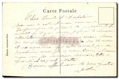 Meisje dat rood papier snijdt — Éditions Superluxe-Paris — Achterkant