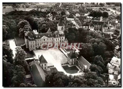 Bilhete postal moderno Montmirail Vista Aérea Do Castelo A Cour D'honneur