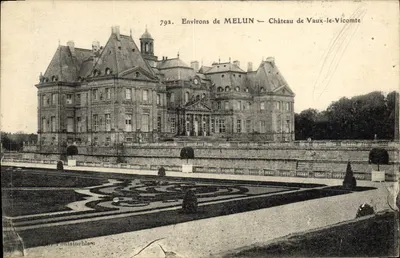 Aproximadamente de MELUN — Castelo de Vaux-le-Vicomte