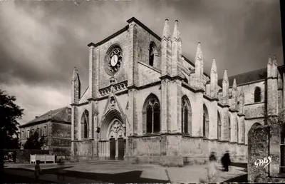 Saint-Vaast-la-Hougue (Manche) — A Igreja — Edições Caby
