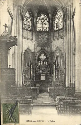 VITRY-sur-SEINE — A Igreja — Editor desconhecido, número de série não visível