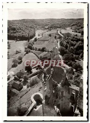 Vista aérea da Vale — Ruínas de castelo — n°9