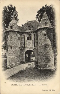 Castelo de Nacqueville — A Porta de Acesso — Collections ND Phot