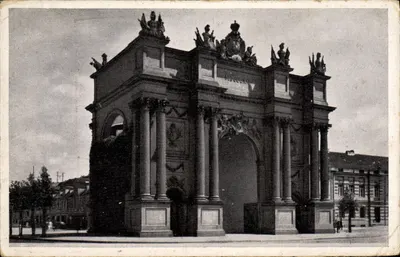 Potsdam — Arco do Brandenburger Tor — editor não visível