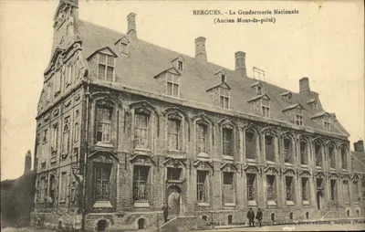 Bergues - A Gendarmeria Nacional (Antigo Mont-de-piété)
