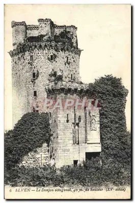 Elven — O Donjon octogonal, 40 m. de altura (século XV)