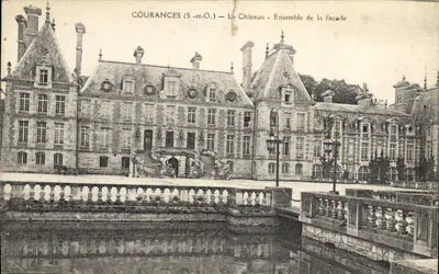 Bilhete postal antigo Courances O Castelo — Conjunto da Fachada