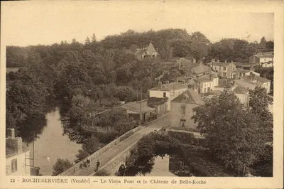 Rocheservière (Vendée) — O Velho Ponte e o Castelo de Belle-Roche — Coll.-Photo H. Moreau