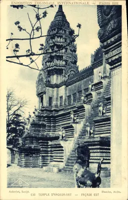 Temple d'Angkor-Vat — Façade est — Auberlet, Sculpt. — 136 — Blanche, Archs. — Exposition Coloniale Internationale Paris 1931
