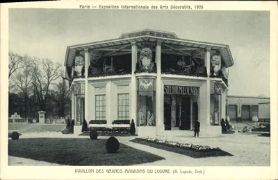 Paris — Exposition Internationale des Arts Décoratifs, 1925 — Pavillon des Grands Magasins du Louvre (A. Laprade, Arch.)