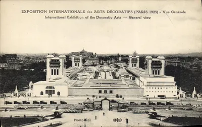Exposição Internacional dos Artes Decorativas (Paris 1925) — Vista Geral — Foto Rol