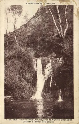 Cascata na entrada das Gorges — Vale de Poulancré, perto de Mur-de-Bretagne — A.W. 4229