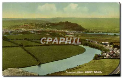 Stirling, da Abbey Craig — vista panorâmica com o rio Forth e o castelo — E. T. W. Dennis & Sons, Ltd., Londres