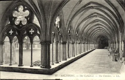 Salisbury — A Catedral — Os Claustros — LL. — N°17
