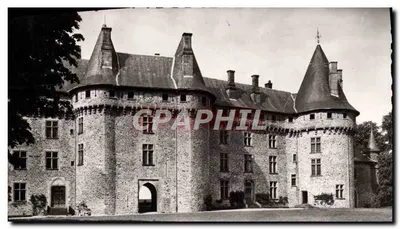 Castelo de Pompadour — Facha do Castelo — E. Paris