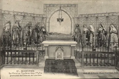 O Cristo no Túmulo na Igreja — proveniente do Castelo de Monestiès — Edit. E. Cahuzac, Bazar Carmaux, Tarn