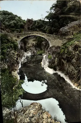 O Ponte do Diabo — Thueyts (Ardèche) — As Edições J. Céllard