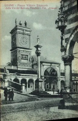 Udine - Piazza Vittorio Emanuele - Fot. Alinari