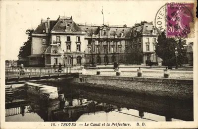 Stara pocztówka Troyes Kanał i Prefektura