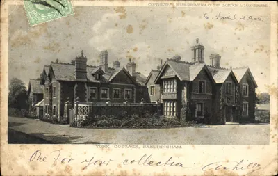 Bilhete postal antigo York Cottage Sandringham