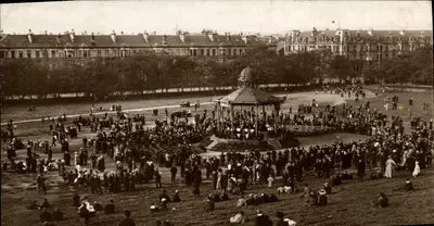 Gazebos em um parque urbano — Baden-Baden — Editor E. Schwertfeger & Co. London E.C.