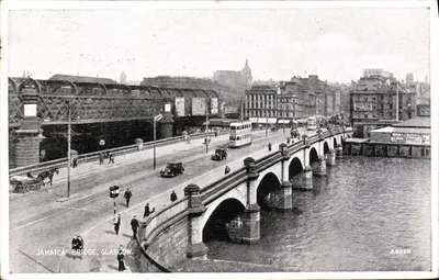 Ponte Jamaica, Glasgow — vista urbana com trêm e carros — editor Silveresque Postcard Ltd, n° A6228