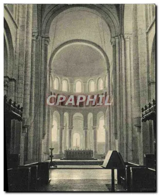 Fontgombault — A Igreja Abbatial, o Coro e o Santuário — Edição da Abadia de Fontgombault