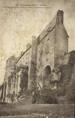 Charente-Inferie - Pons — O Velho Castelo dos Senhores de Pons, atualmente a Prefeitura — série 616