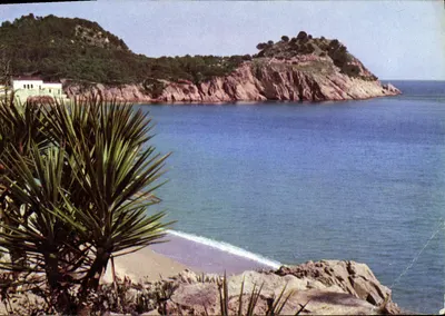 Costa Brava — vue de la côte avec falaise et maison — éditeur 'ARCHIVO ARTÍSTICO' n°1261