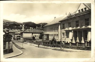 Bilhete postal antigo Kremnica cesta na stanicu