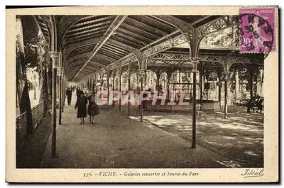 Vichy — Galeries couvertes et Source du Parc — Édition 'Idéal' de la Ville de Vichy