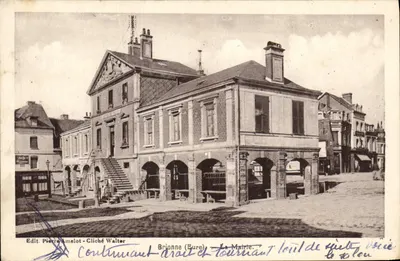 Brionne (Eure) — A Prefeitura, no canto da praça do Tournant — Edit. Pierre Amelot - Cliché Walter