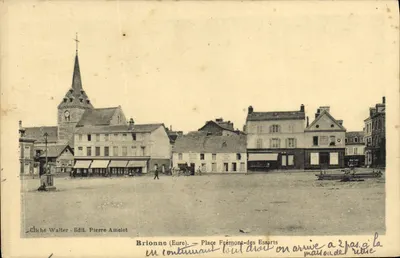 Brionne (Eure) — Place Frémont-des-Essarts — Cliché Walter, Edição Pierre Amelot