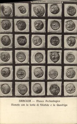 Syracusa — Museo Archeologico — Moedas com a cabeça de Filistide e a Quadriga