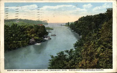 Barcos e Doca, Cleveland Yacht Club, Lakewood, Ohio — Subúrbio Fashionável de Cleveland