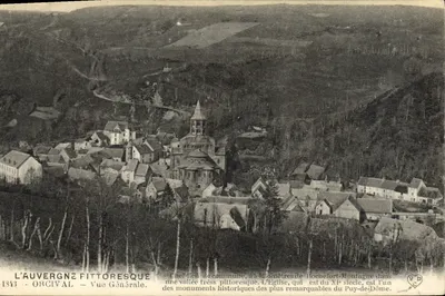 Orcival — Vista Geral — A Auvergne Pitoresca