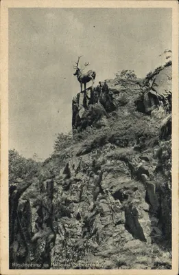 Hirschsprung im Höllental (Schwarzwald) — estátua de cervo sobre rocha — Kunstverlag Erwan Burda, Freiburg i. Br.