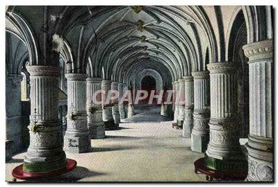 Interior de um corredor gótico — editor Dr. Tronkler Co., Leipzig — n° de série Hbg. 400