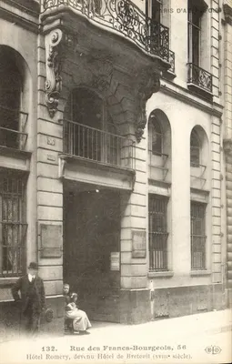 Rue des Francs-Bourgeois, 56 — Hotel Romery, que se tornou Hotel de Breteuil (século xviii) — Paris d'Autrefois, n° 132