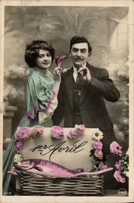 Couple en tenue d'époque — Premier avril — CIRCE n°4519
