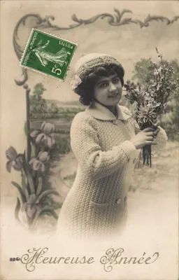 Młoda kobieta w swetrze trzepoczącym trzymająca bukiet — 'Heureuse Année' — Marka E.K. Paris n°226