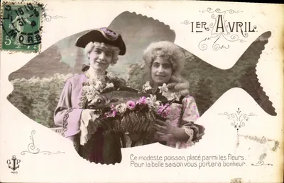 Duas jovens mulheres com um peixe decorado — 1º de Abril — GIP Paris
