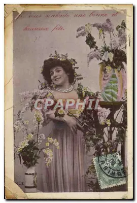 Femme en robe rose parmi des fleurs — éditeur J.S. — n° 1