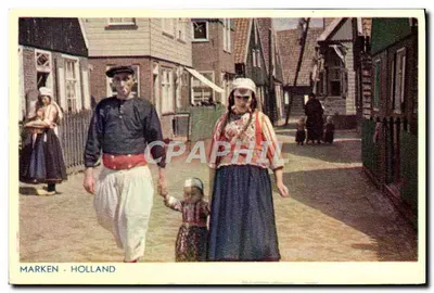 Marca - Holanda — família em traje tradicional — Kleurfoto Herman Cohn