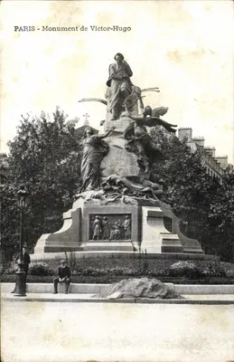 Paris - Monumente de Victor-Hugo — n° de série não visível
