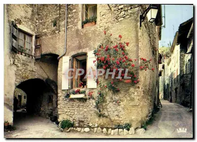 Châtillon-en-Diois — La Placette, casa típica — IRIS