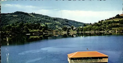 O dique de Sarrans — Vista do barco de passeio — Edições L'Aveyron Pittoresque