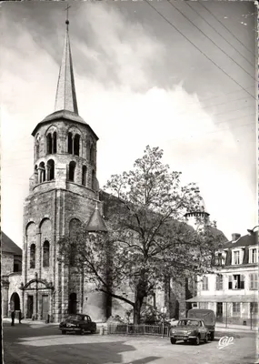 Bilhete postal moderno Evaux Les Bains A Igreja de São Pedro