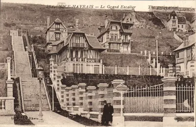 Nice-Havrais — O Grande Escalier — G. Le Havre, n°351